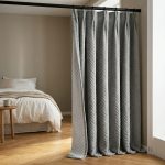 Rideau anti bruit en tissu gris pour une meilleure ambiance