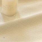 Rideau décoratif beige à motifs pour habiller vos fenêtres