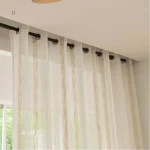 Rideau décoratif beige avec design inspirant