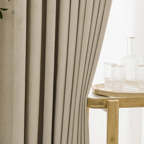 Rideau beige taupe pour un style intérieur raffiné