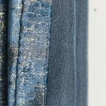Rideau décoratif bleu et doré pour fenêtres