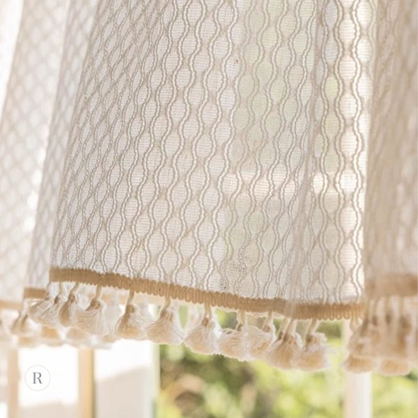 Voilage décoratif beige idéal pour la cuisine