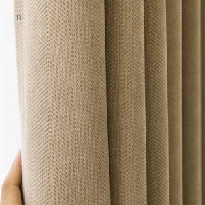 Rideau marron clair avec design chevron, semi occultant