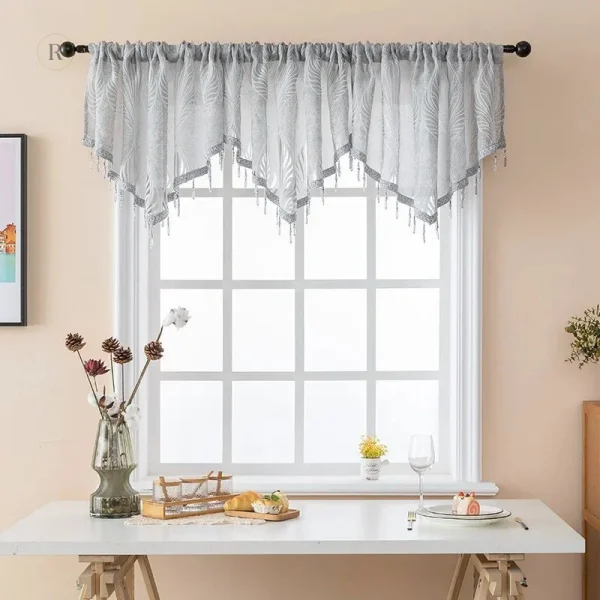 Rideau gris pour cuisine, accessoire décoratif pratique et stylé