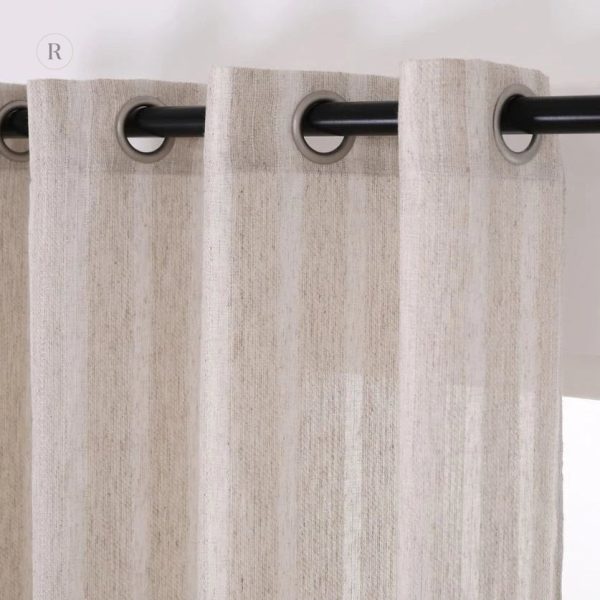Voilage beige avec motif rayé élégant