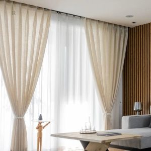 Voilage en lin, couleur beige douce pour la lumière