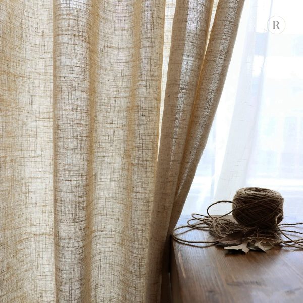 Rideau léger beige, design simple et raffiné