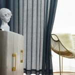 Rideau décoratif bleu marine pour une ambiance chic