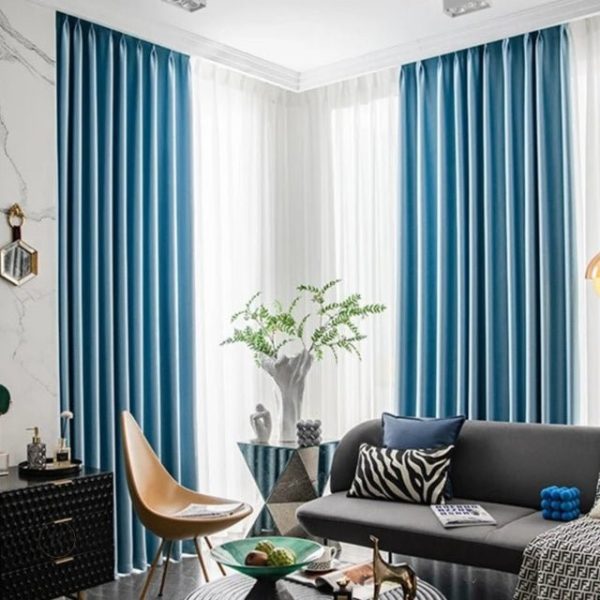 Rideau à motif bleu, parfait pour une ambiance apaisante