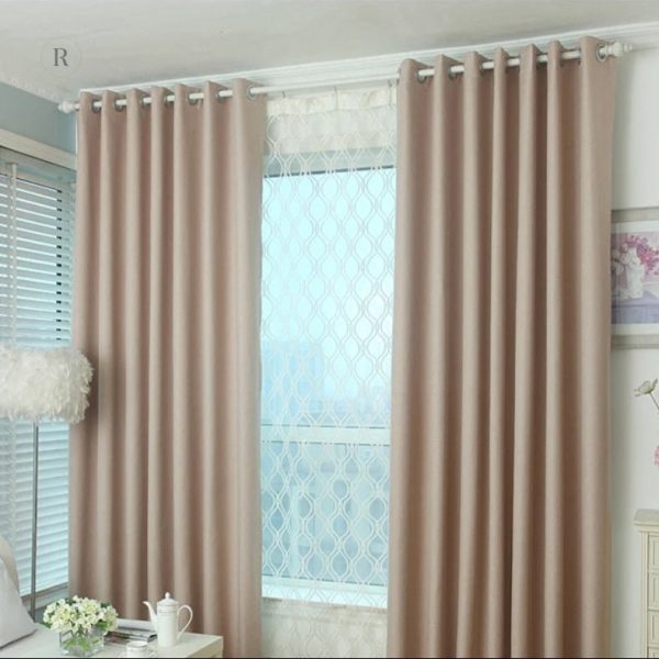 Rideau taupe, idéal pour la chambre et le salon