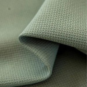 Rideau en vert sauge, idéal pour une décoration apaisante