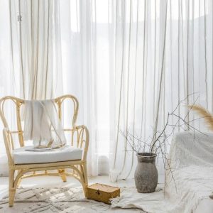 Rideau beige élégant avec rayures