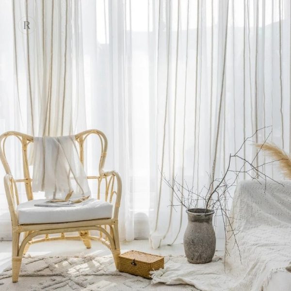 Rideau beige élégant avec rayures