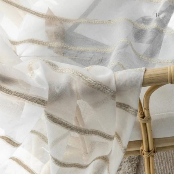 Voilage décoratif beige à rayures fines