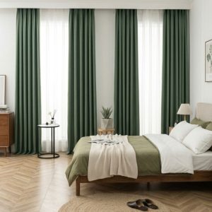 Tissu vert sapin, idéal pour bloquer la lumière