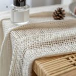 Voilage beige pour une ambiance chaleureuse et accueillante