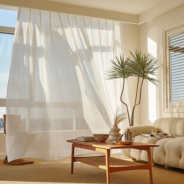 Voilage léger beige pour décoration intérieure