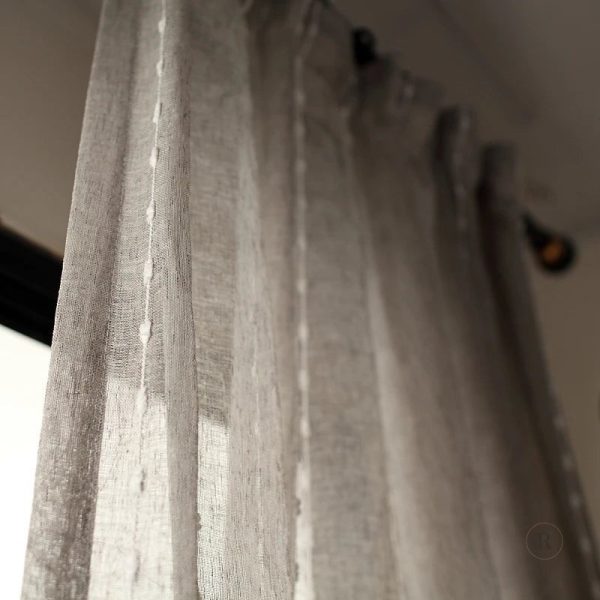 Voilage en lin avec motifs élégants