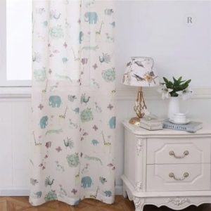 Voilage pour chambre d'enfant, design coloré