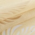 Décoration intérieure avec rideaux brise bise en jaune