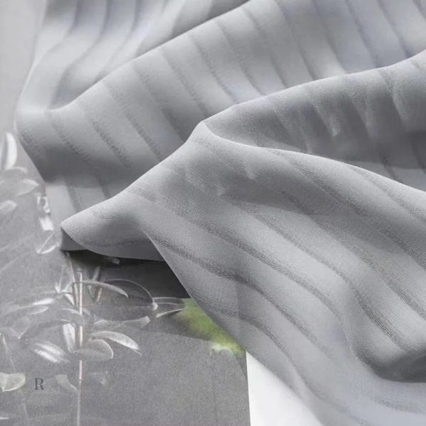 Rideau rayé gris pour décoration intérieure