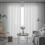 Rideaux transparents à rayures blanches pour une décoration élégante